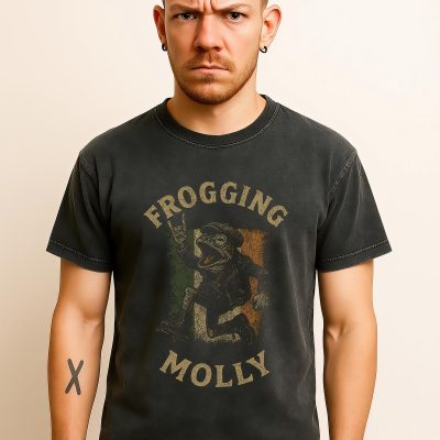 Vintage Irish Punk Frog T Shirt: Frogging Molly