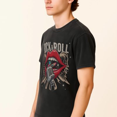 Vintage Rock And Roll Graphic Tee: Red Lips