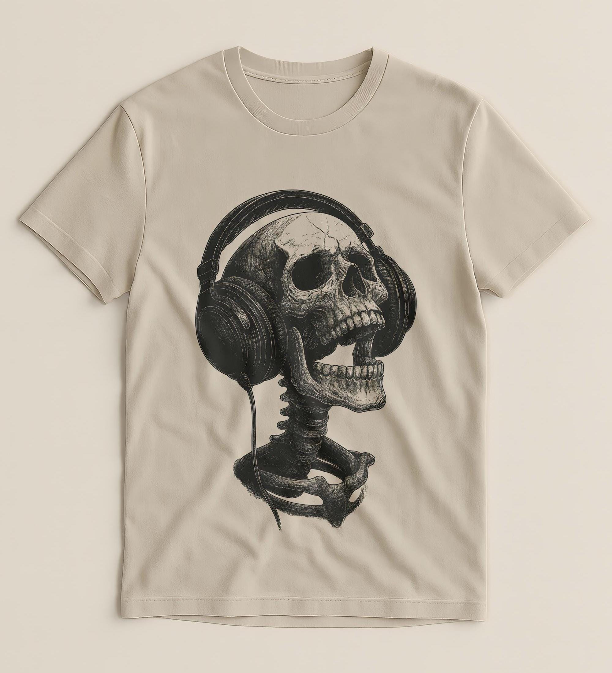 Vintage Skull Headphones T Shirt: Ivory Pigment Dyed